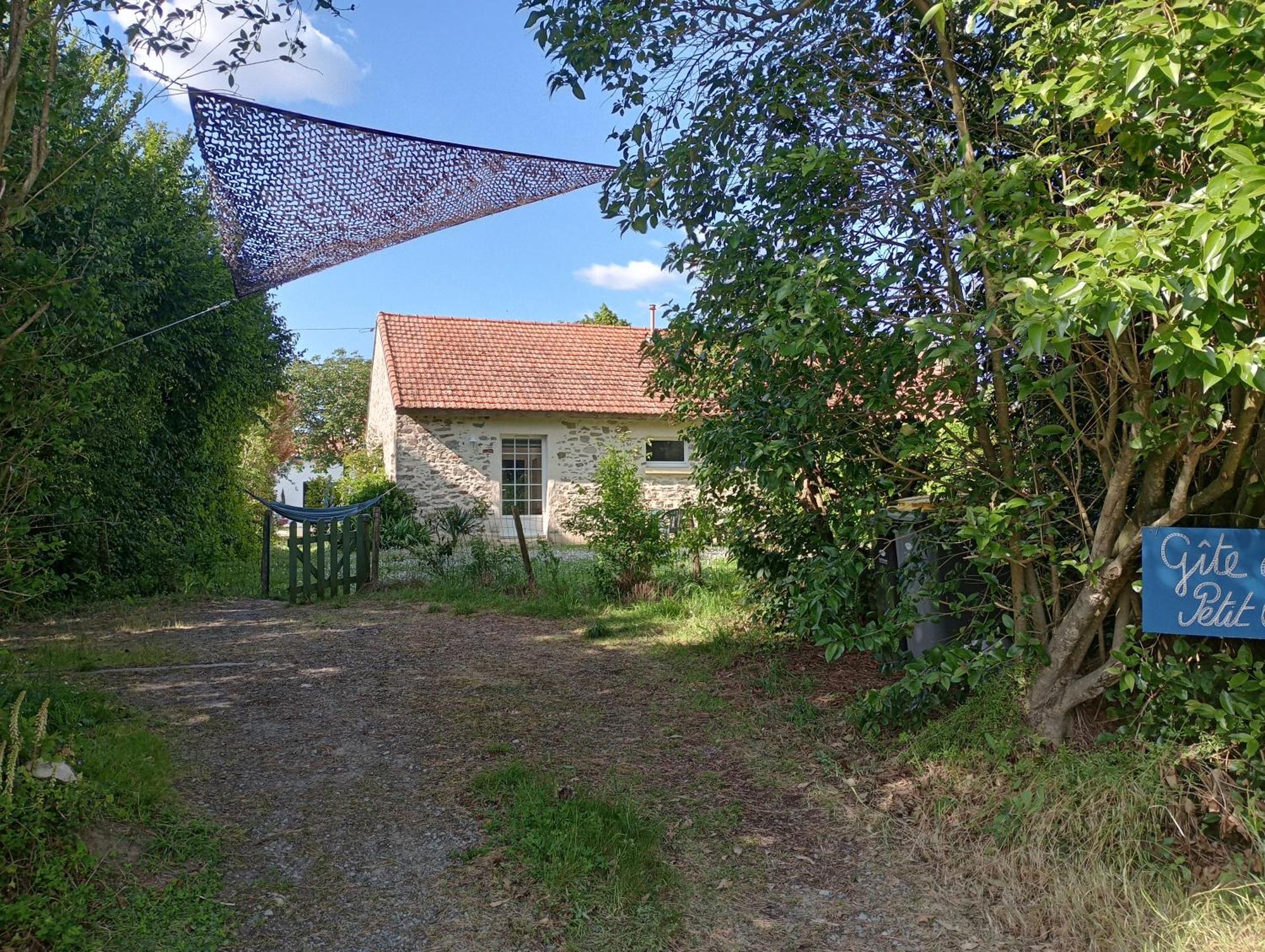Gite Du Petit Gue Frossay Szoba fotó
