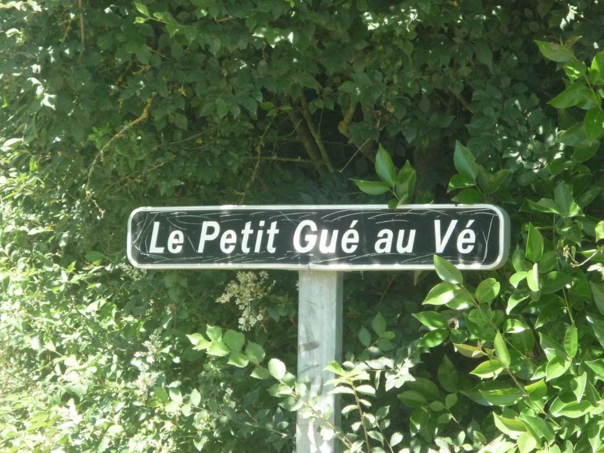 Gite Du Petit Gue Frossay Kültér fotó
